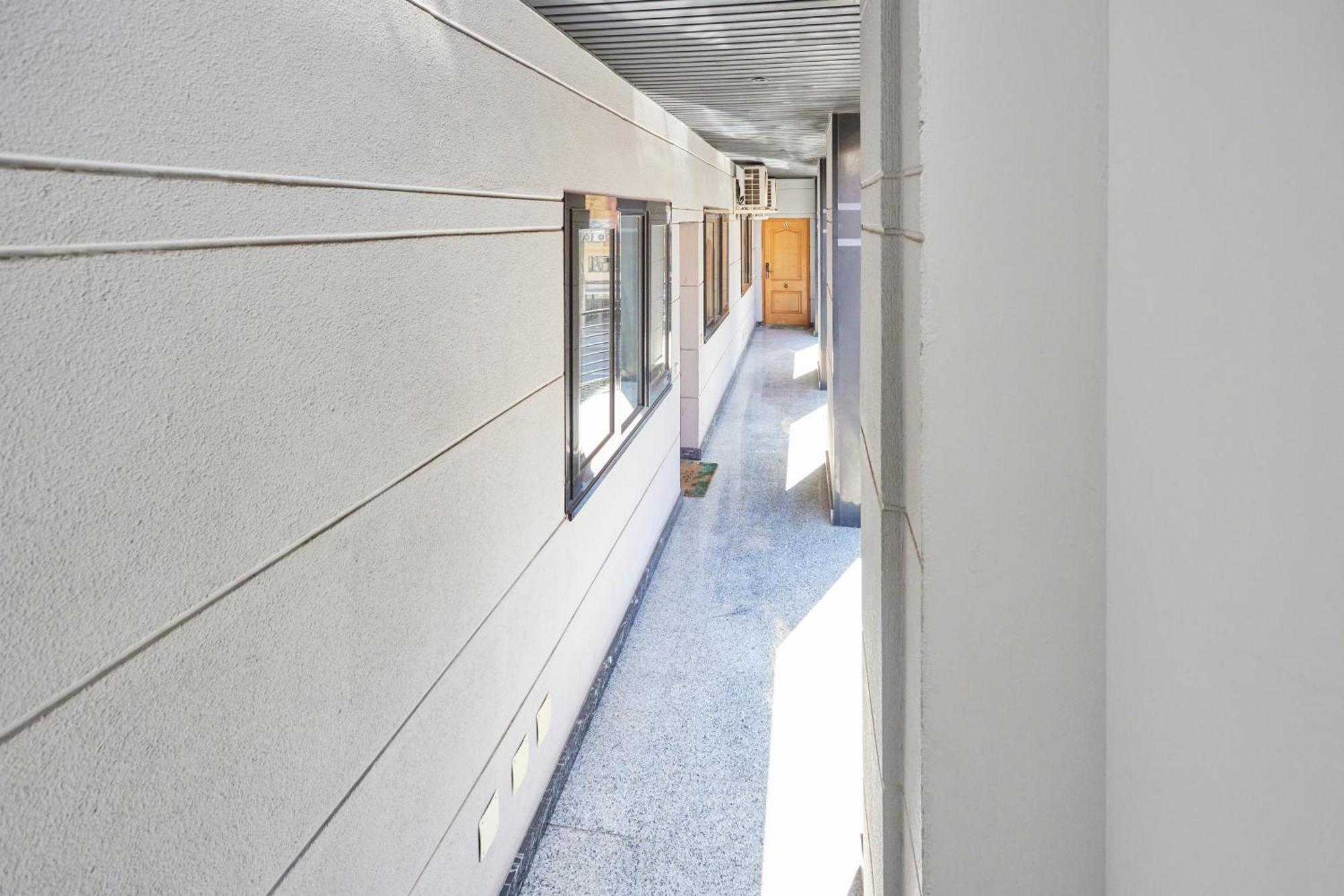 Alojamiento Santa Rosa Madrid Exterior photo
