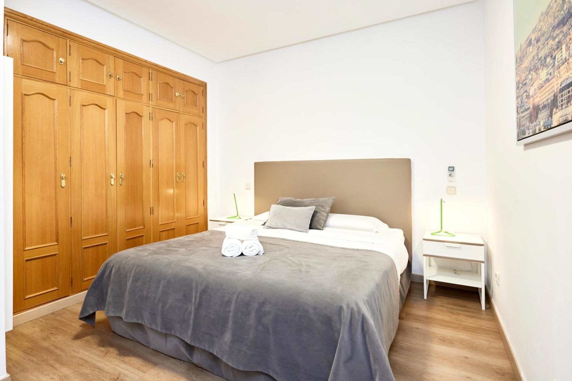 Alojamiento Santa Rosa Madrid Exterior photo