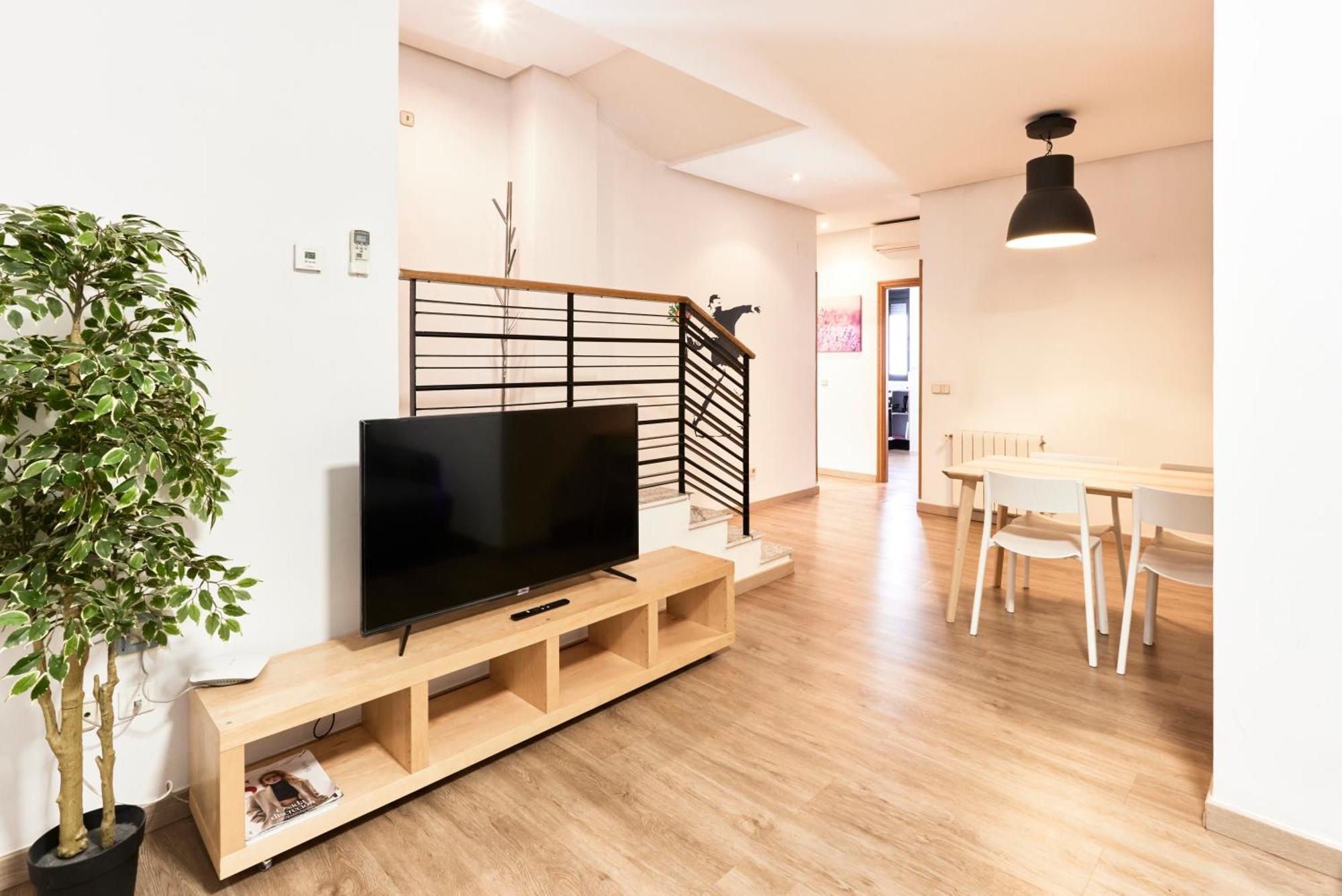 Alojamiento Santa Rosa Madrid Exterior photo